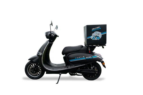 Torino-delivery-scooter